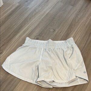 Women's Cream Shorts